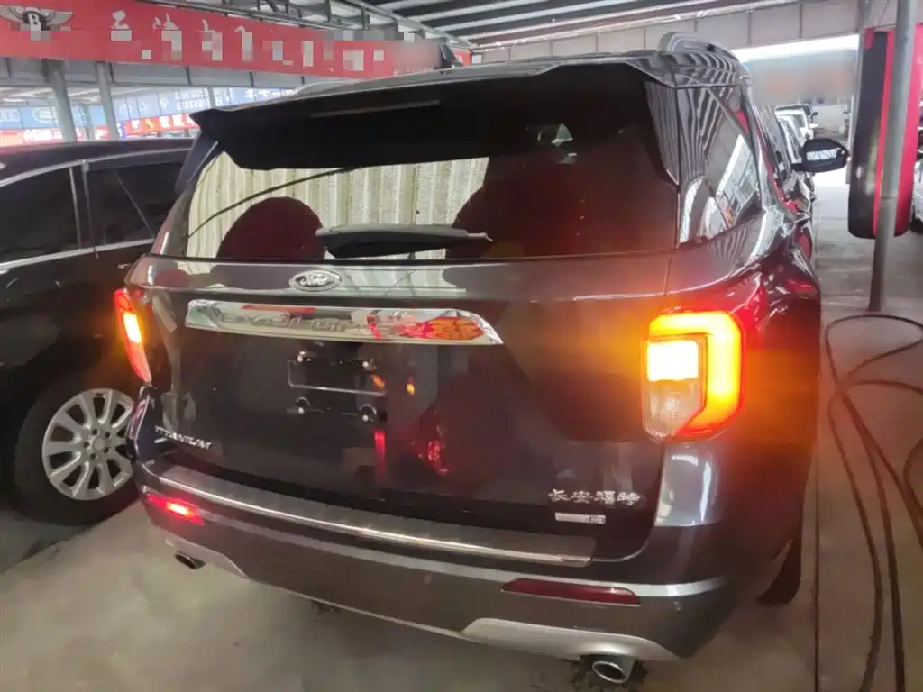Ford Explorer 2021 2020 EcoBoost 285 AWD Titanium Edition 7-Seater
