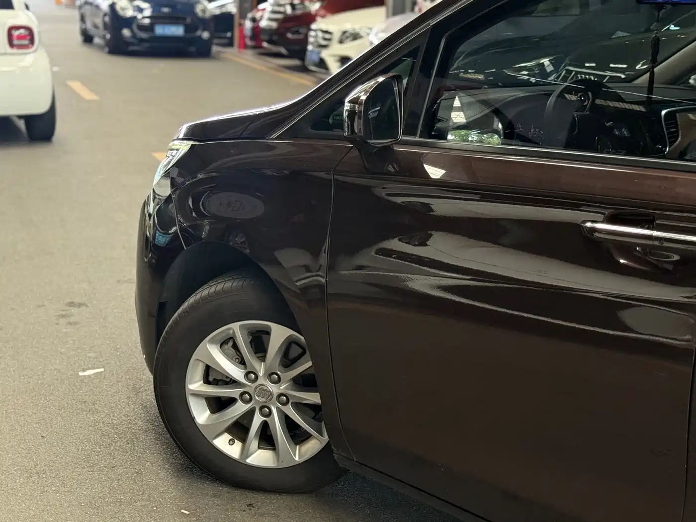 Buick GL8 2017 ES 28T Comfort Type China V фото 26