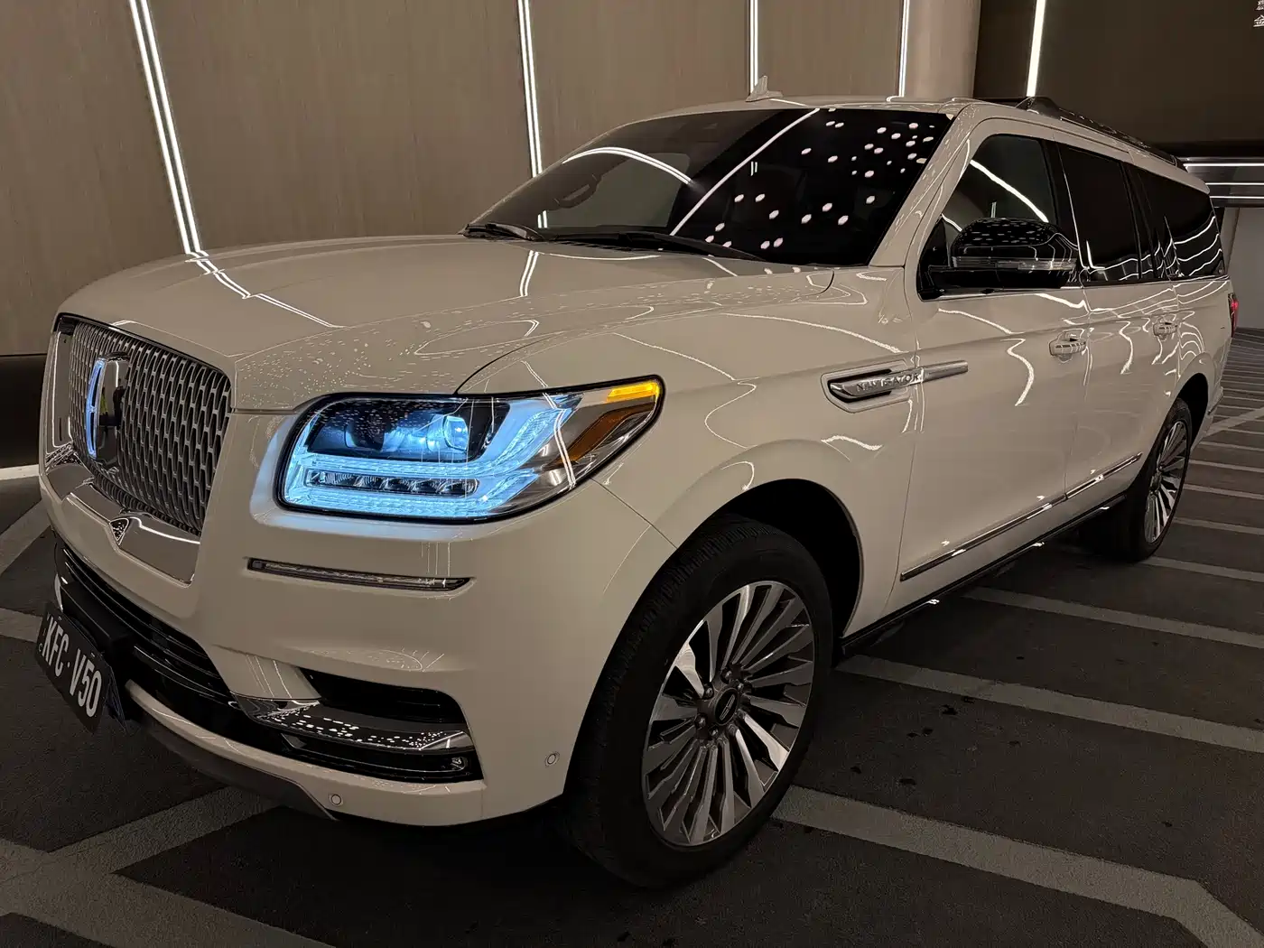 LINCOLN NAVIGATOR