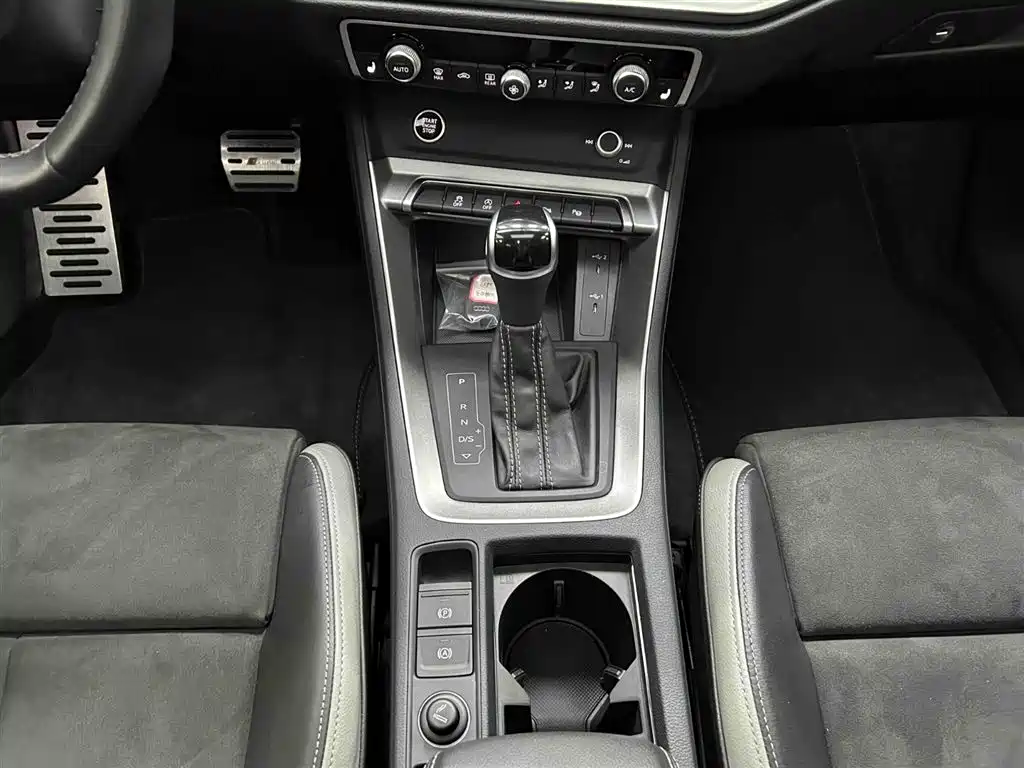 Audi Q3 2022 35 TFSI Fashion Dynamic фото 5