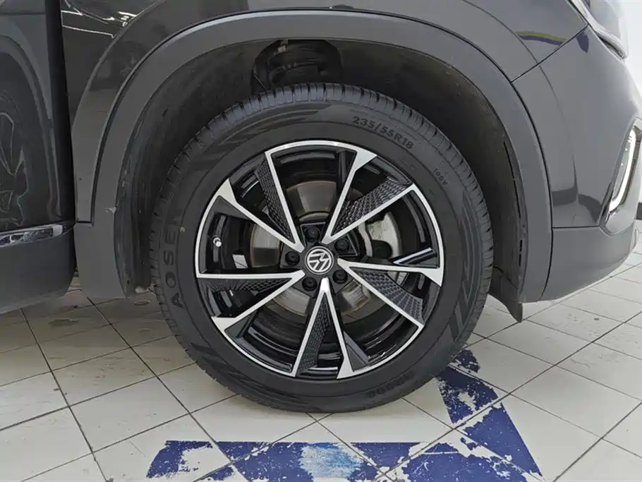 Volkswagen Tayron 2023 330TSI 2WD Luxury Plus Advanced Edition фото 6
