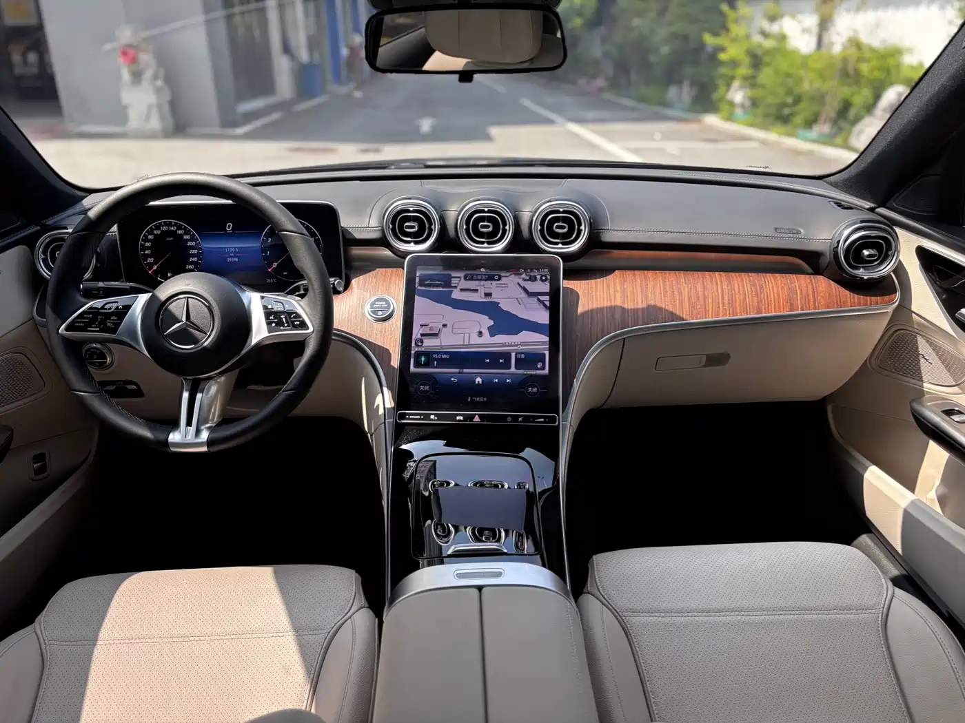 Mercedes-Benz C-Class 2023 C 260 L фото 9