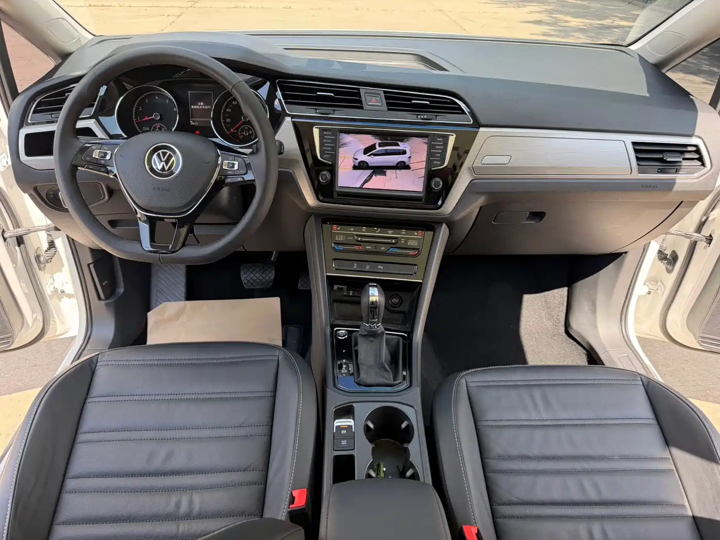 Volkswagen Touran 2021 Touran L 280TSI DSG Cross Edition 7-seater фото 21