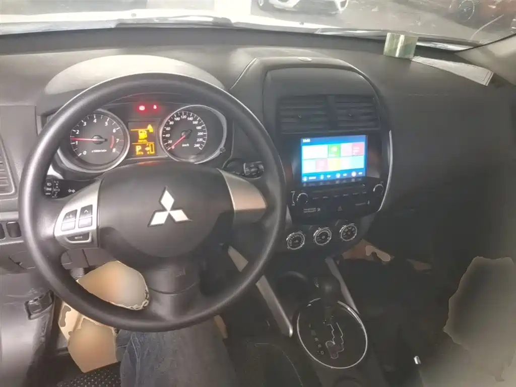 Mitsubishi ASX 2013 2.0L CVT 2WD Elite фото 10