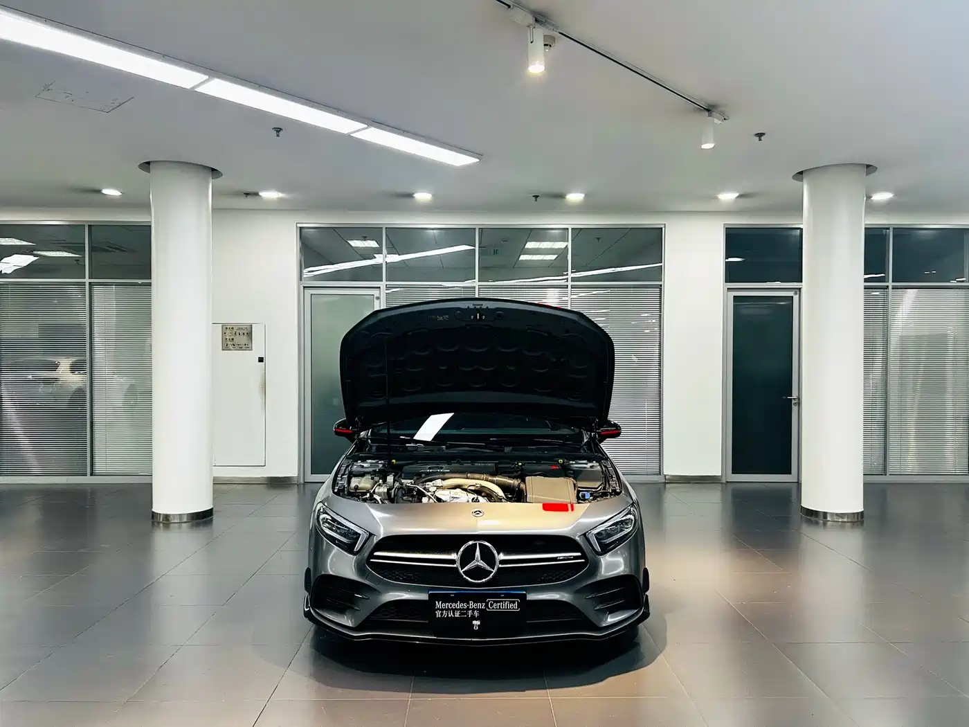 Mercedes-Benz A-Class AMG 2022 AMG A 35 L 4MATIC фото 3