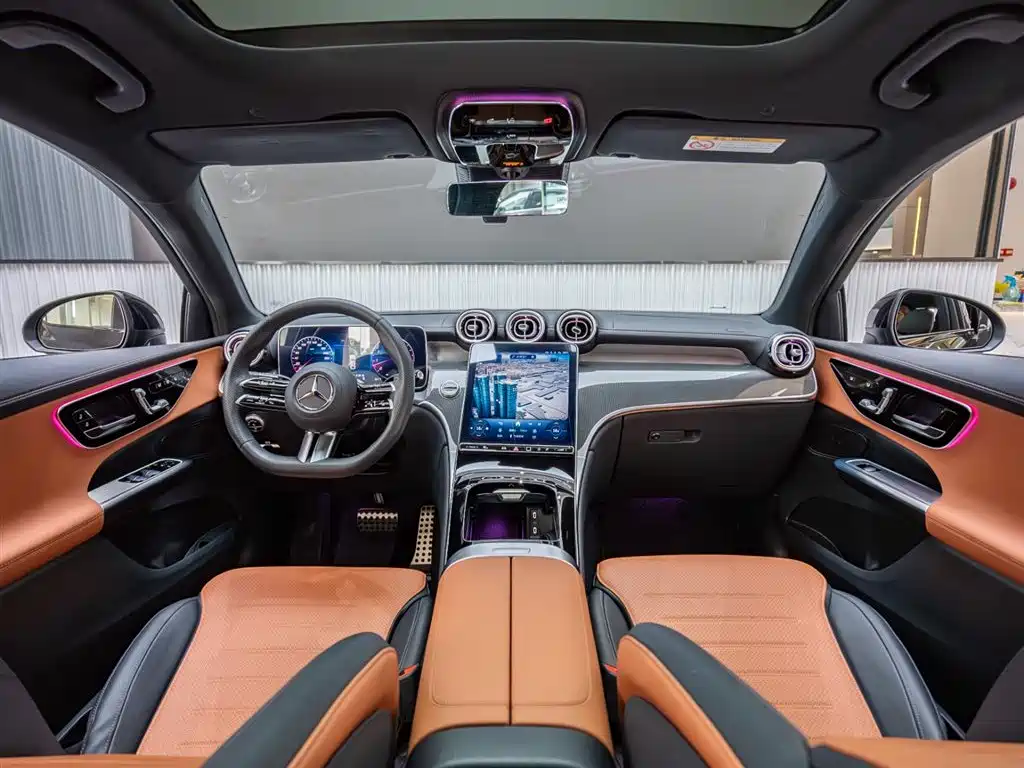 Mercedes-Benz GLC Coupe 2025 GLC 260 4MATIC Coupe SUV фото 12