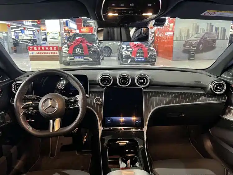 Mercedes-Benz C-Class 2025 C 260 L Night Sport Edition фото 6