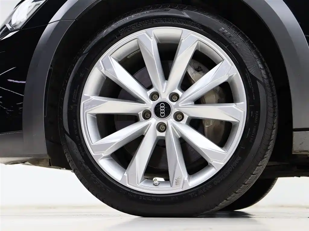 Audi A6 (Import) 2021 allroad quattro Explorer 55 TFSI Premium Off-road фото 30
