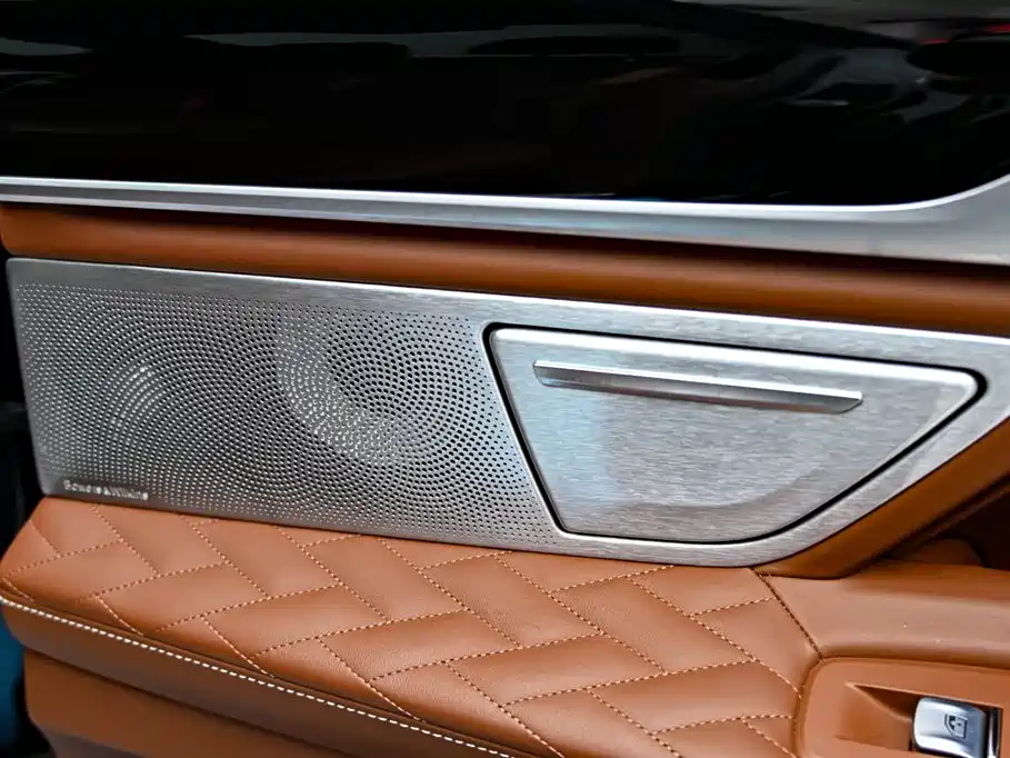 BMW 7 Series 2019 Facelift 740Li xDrive Executive M Sport Package фото 30