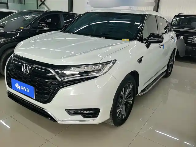 HONDA UR V
