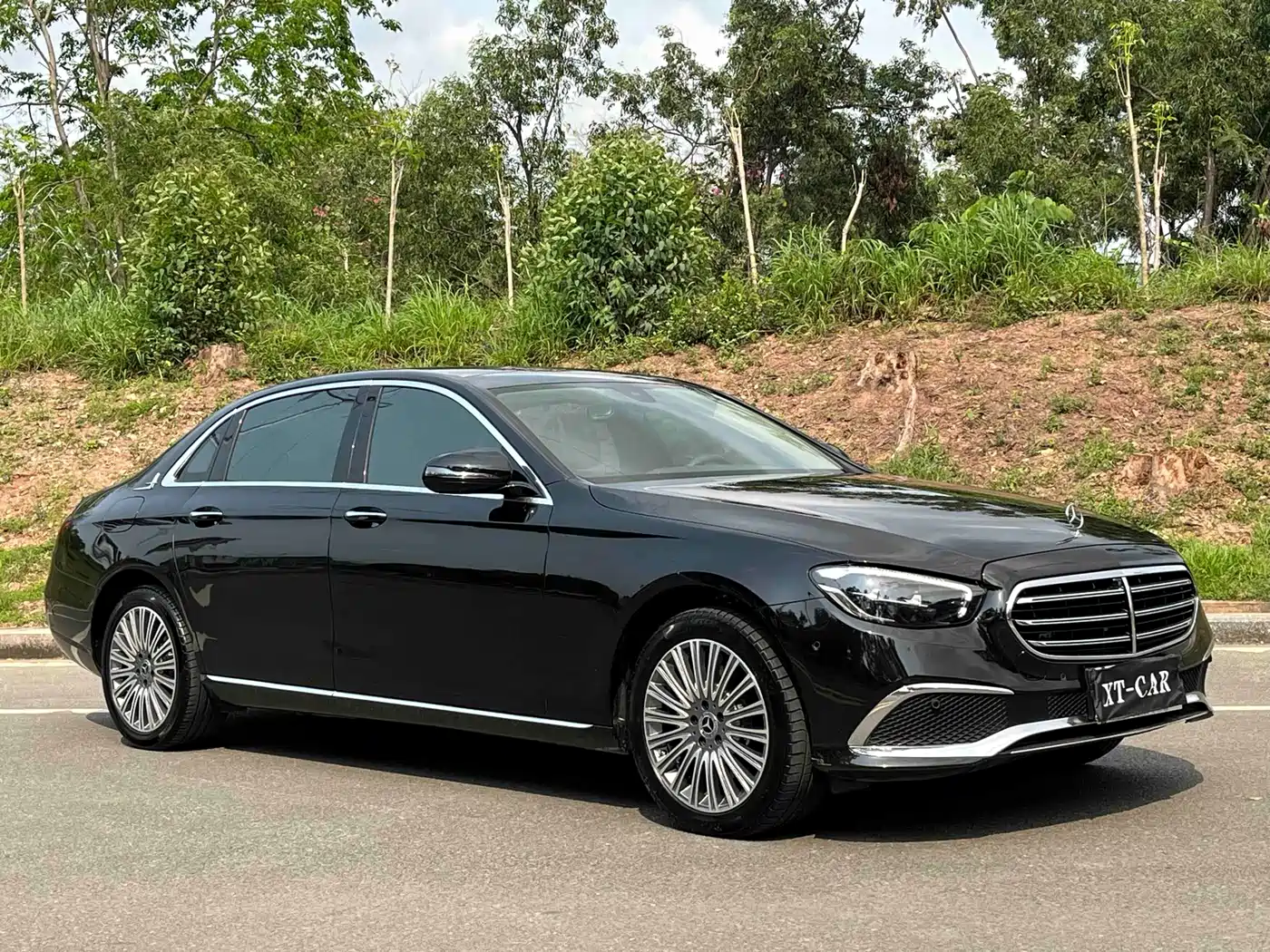 Mercedes-Benz E-Class 2023 E 300 L Luxury фото 3