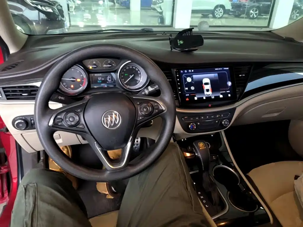 Photo 10 - Buick Verano
