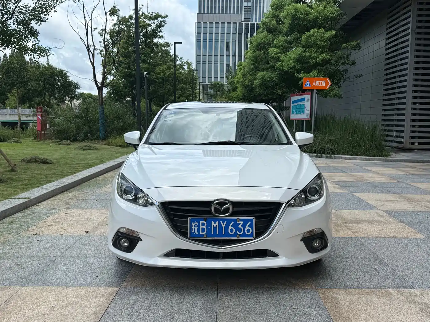 Mazda Mazda 3 2014 2014 Sedan 1.5L Automatic Luxury