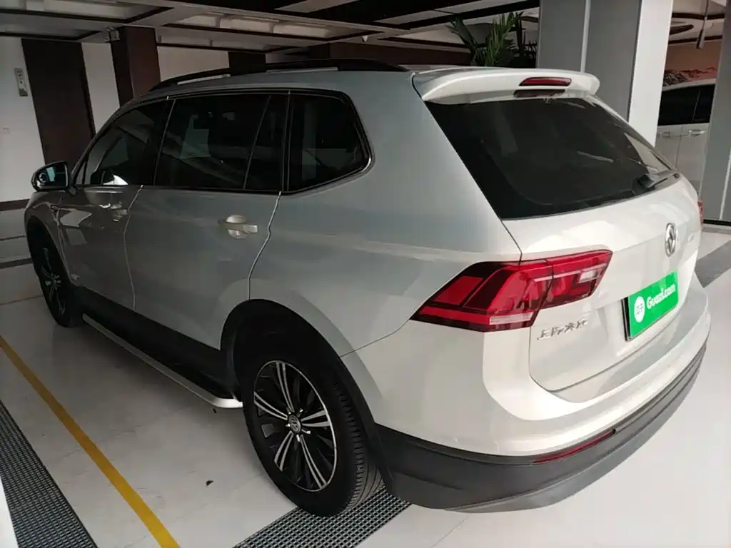 صورة 5 - Volkswagen Tiguan L