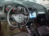 صورة 10 - Volkswagen Tiguan L