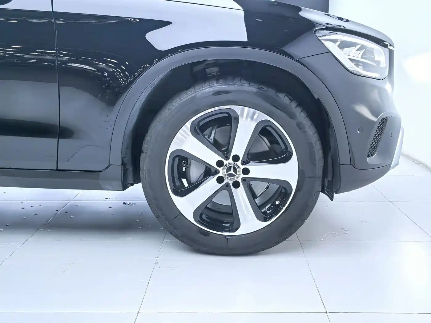 Mercedes-Benz GLC 2021 GLC 260 L 4MATIC Sporty фото 10
