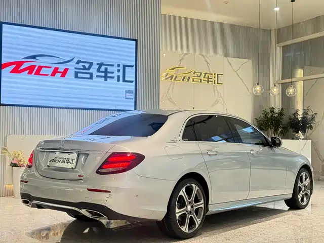 Mercedes-Benz E-Class 2016 E 300 L Sport Fashion Type — фото 3