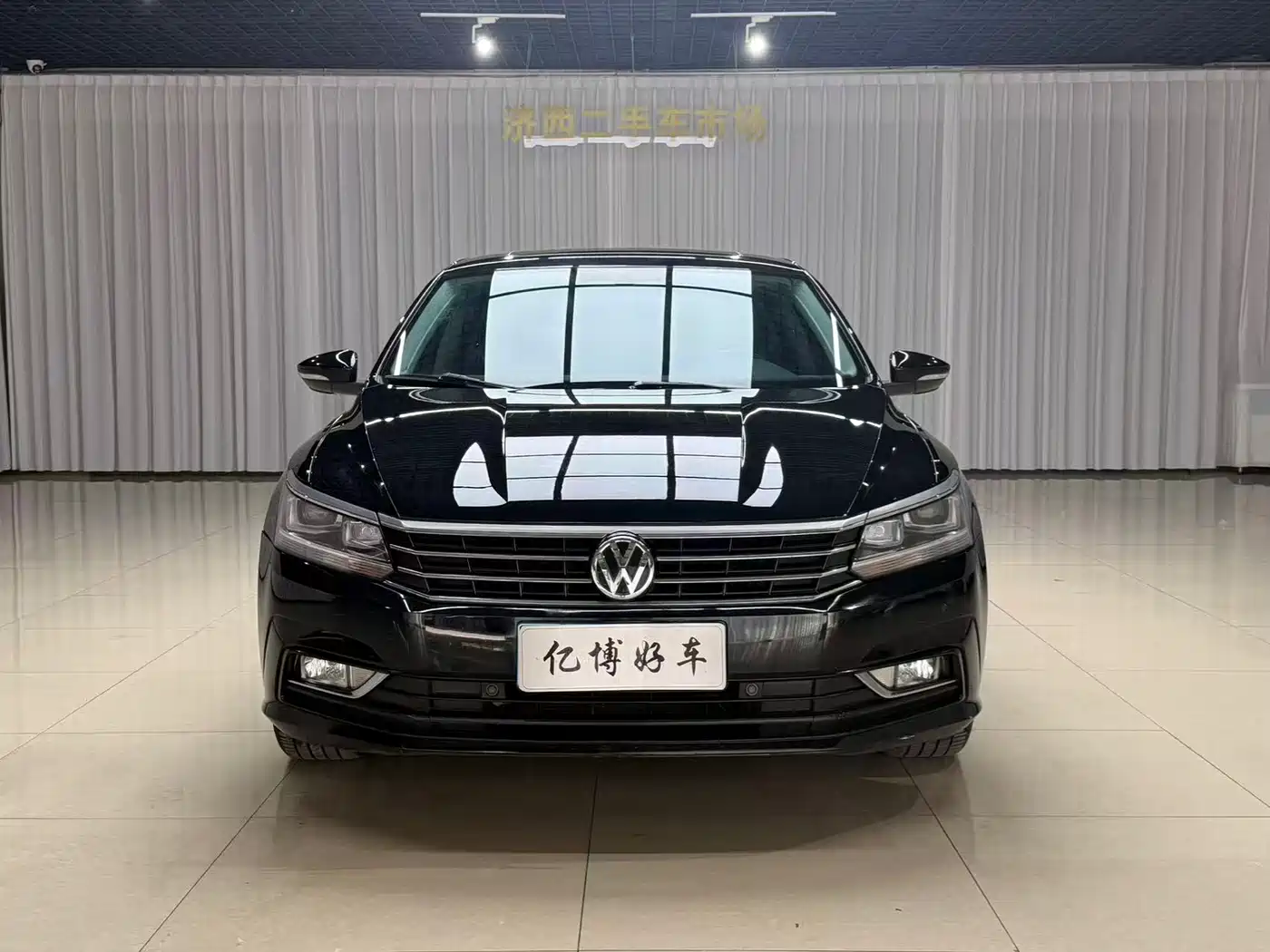 Volkswagen Passat 2017 330TSI DSG Prestige фото 2