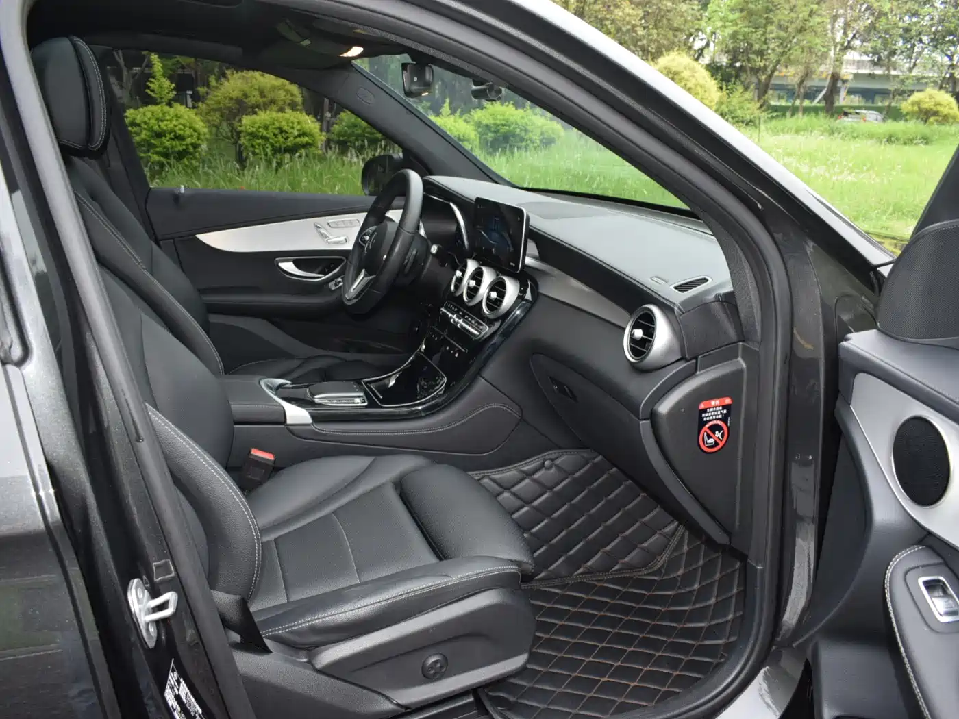 Mercedes-Benz GLC 2021 GLC 260 L 4MATIC Sporty фото 13