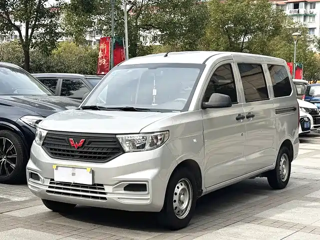 WULING WULING HONGGUANG V