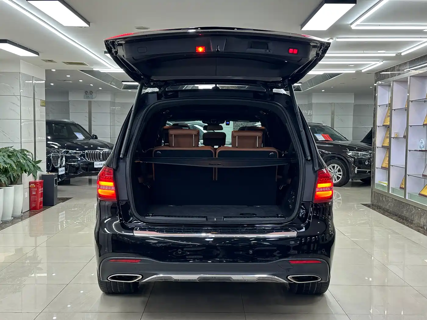 Mercedes-Benz GLS 2016 GLS 400 4MATIC Luxury фото 7