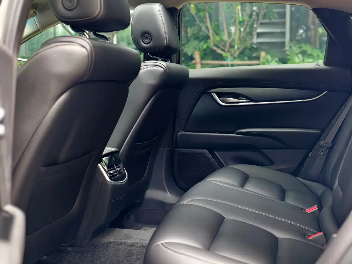 Cadillac XTS 2018 28T Technology фото 12