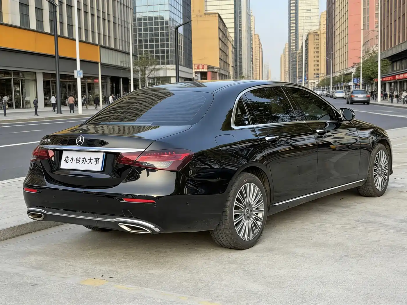 MERCEDES-BENZ E CLASS