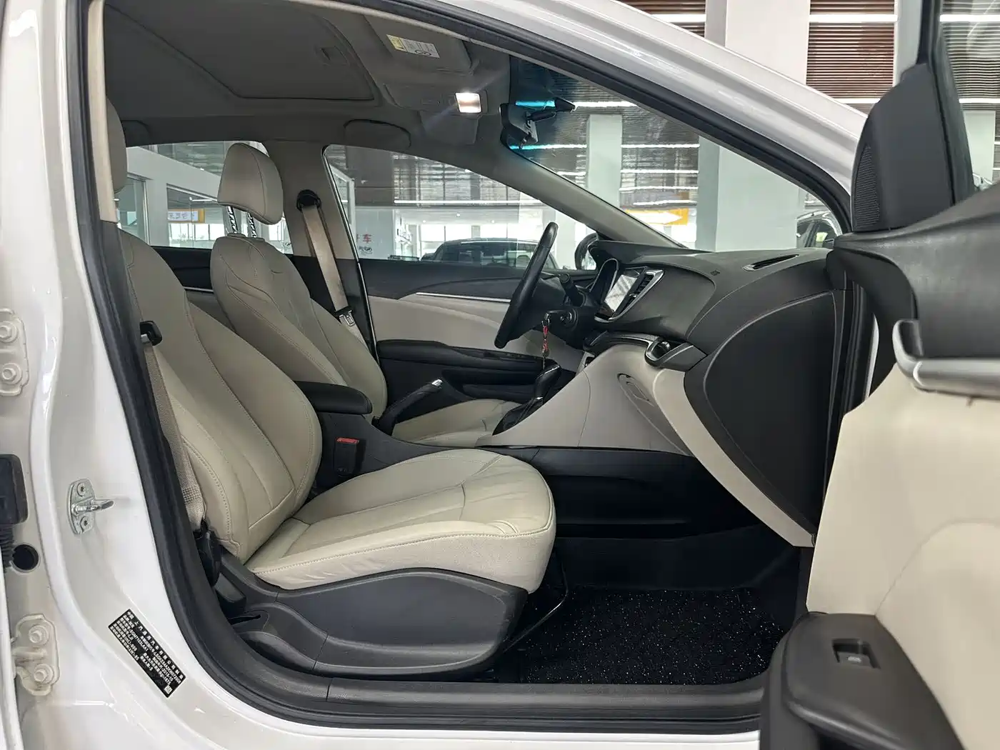 Buick Excelle 2018 15T Dual Clutch Elite (China V) фото 12