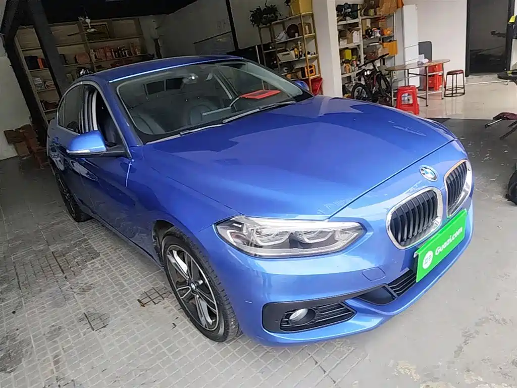 BMW 1 Series 2019 118i Fashion Edition фото 4
