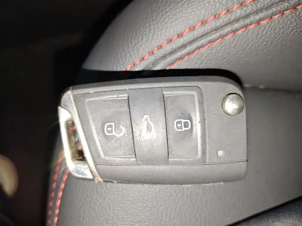Volkswagen Lavida 2024 Model 300TSI DSG Starlight Leading Edition фото 9