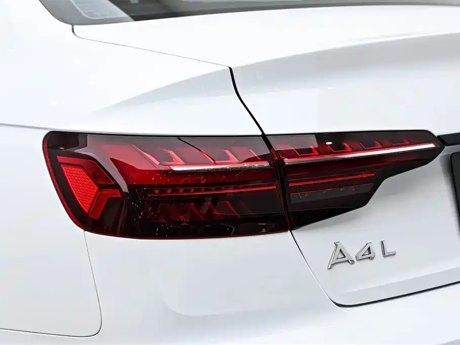 Audi A4L 2024 40 TFSI Luxury Dynamic фото 9
