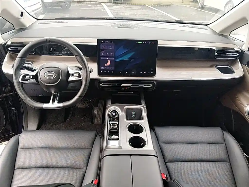 GAC Trumpchi Trumpchi E8 NEV 2024 Model 150km MAX фото 10