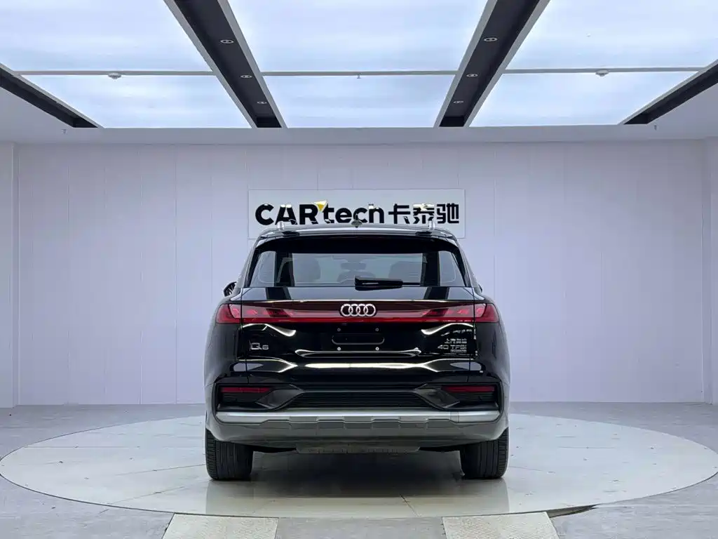 Фото 4 - Audi Q6