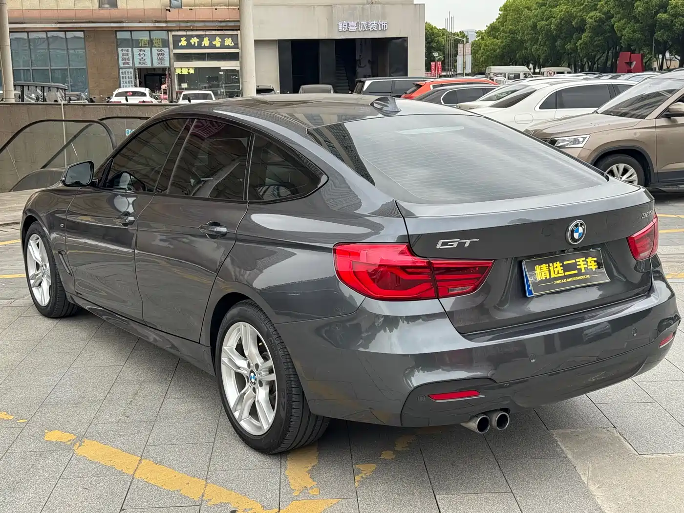 BMW 3 Series GT 2018 320i M Sport фото 4