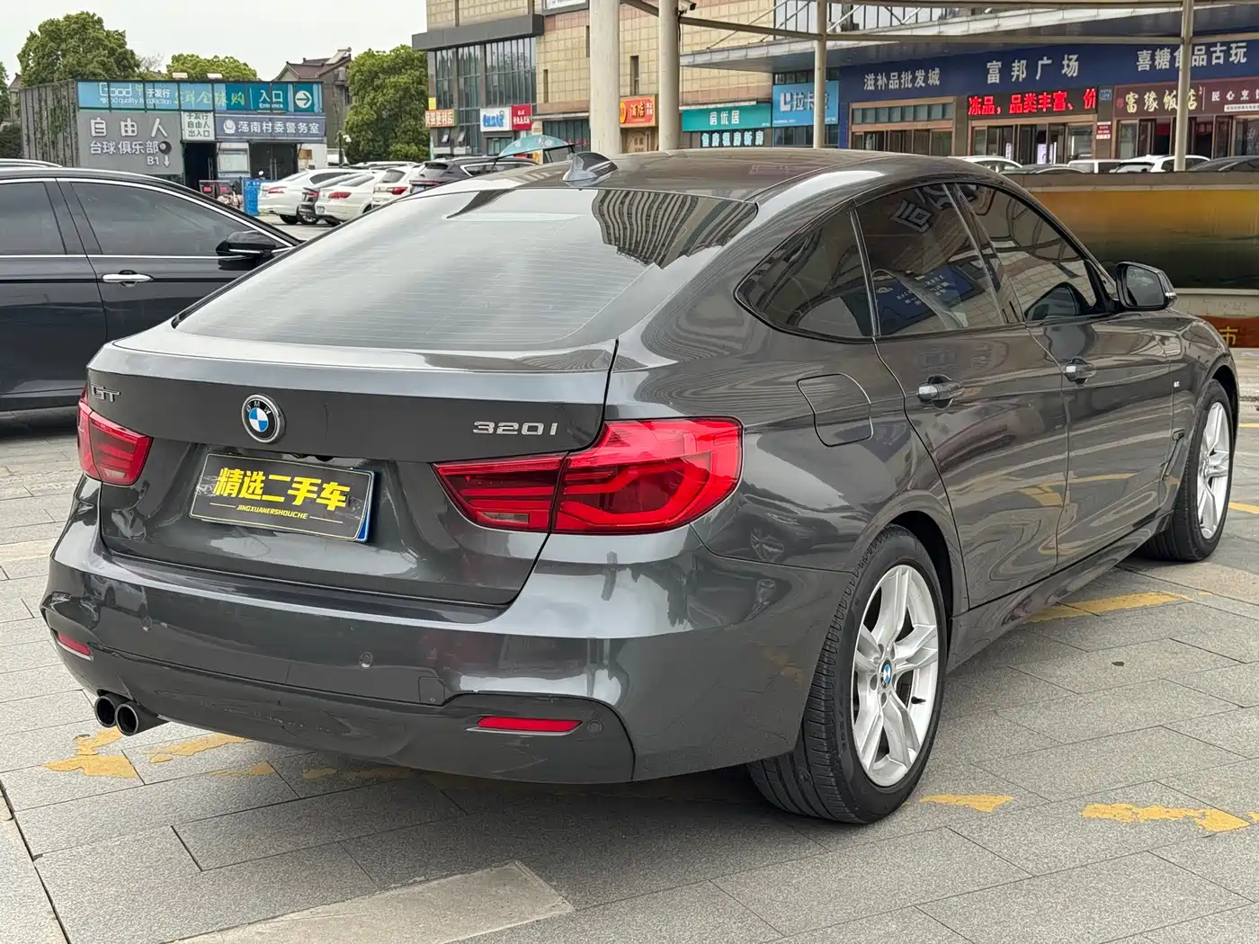 BMW 3 Series GT 2018 320i M Sport фото 6