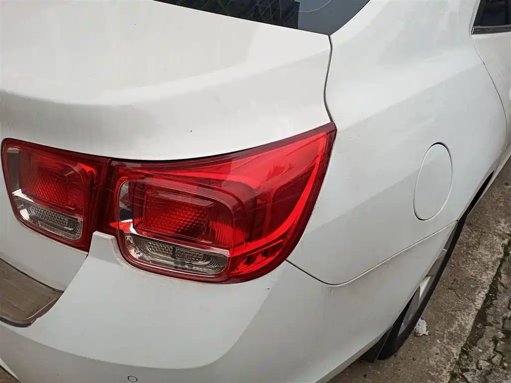 Chevrolet Malibu 2014 2.0L Automatic Comfort фото 8