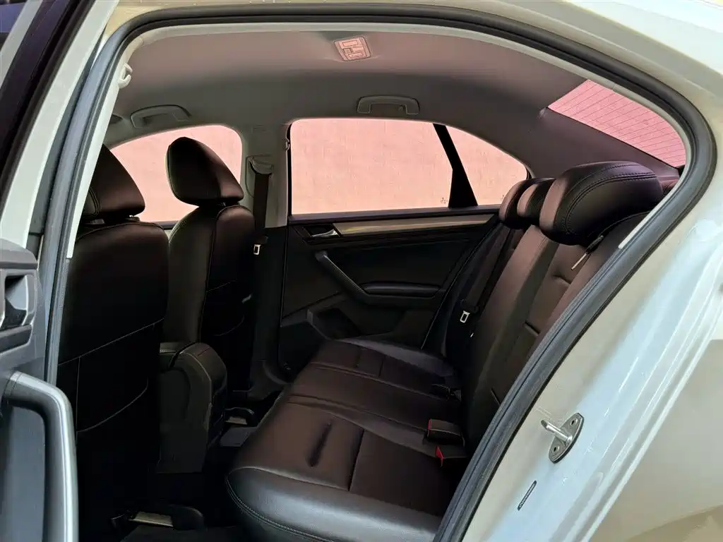 Volkswagen Bora 2019 Facelift 1.5L Automatic Fashion China VI фото 10