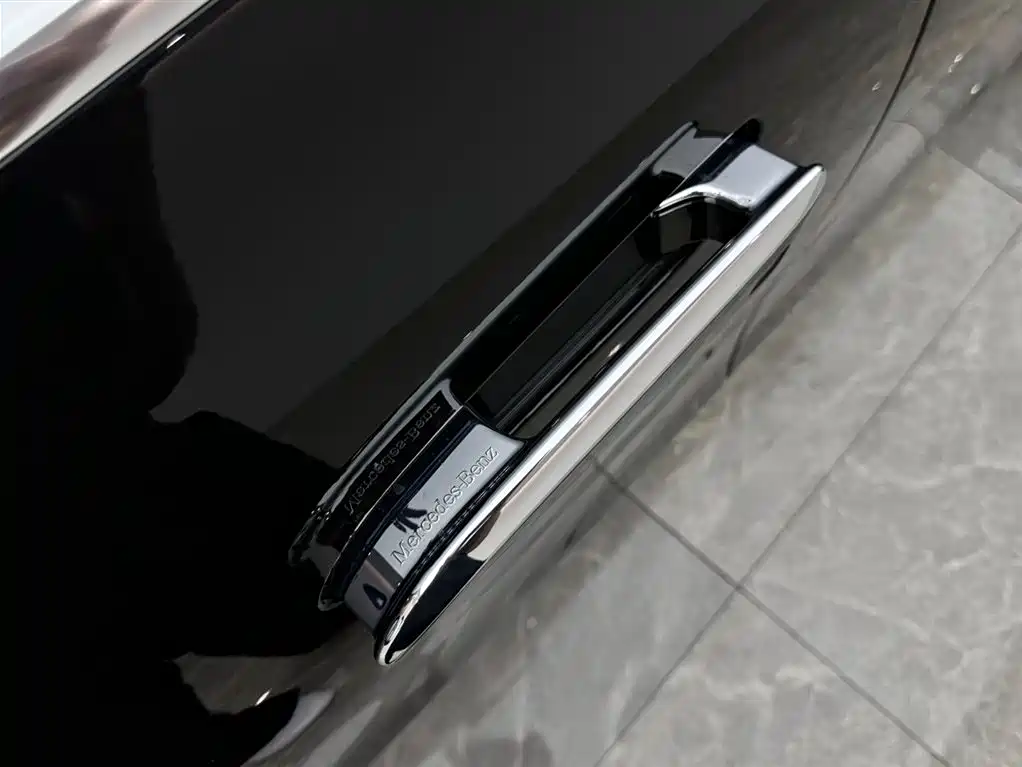Mercedes-Benz E-Class 2025 E 300 L Luxury фото 17