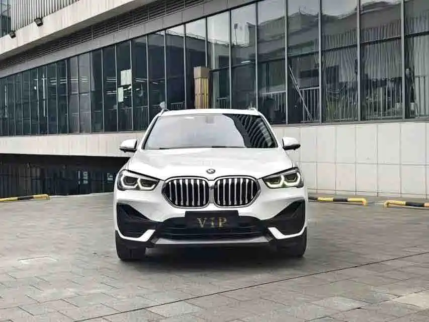 BMW X1 2022 sDrive25Li Leading фото 2