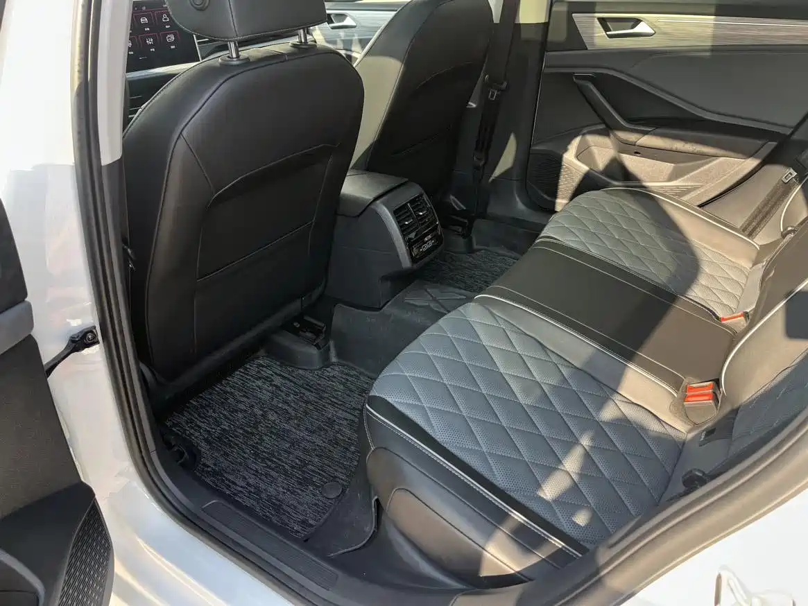 Volkswagen Sagitar 2024 300TSI DSG Surpass Edition фото 21