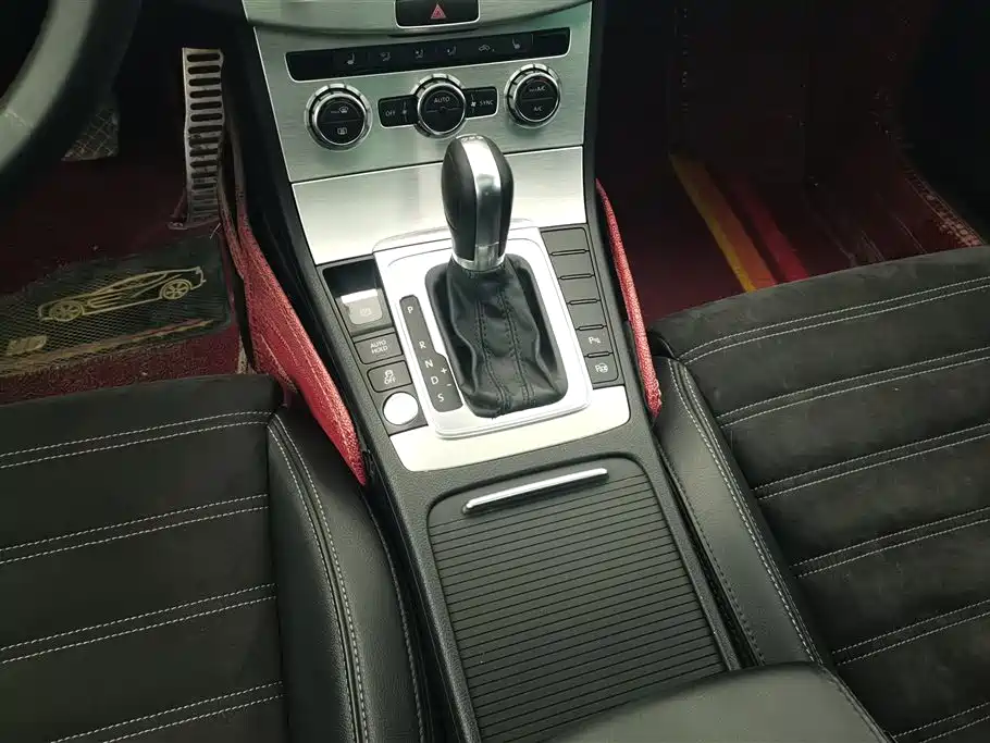 Volkswagen FAW-Volkswagen CC 2016 Model 1.8TSI Luxury фото 16