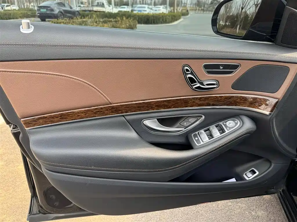 Mercedes-Benz S-Class 2014 S 320 L Business фото 2