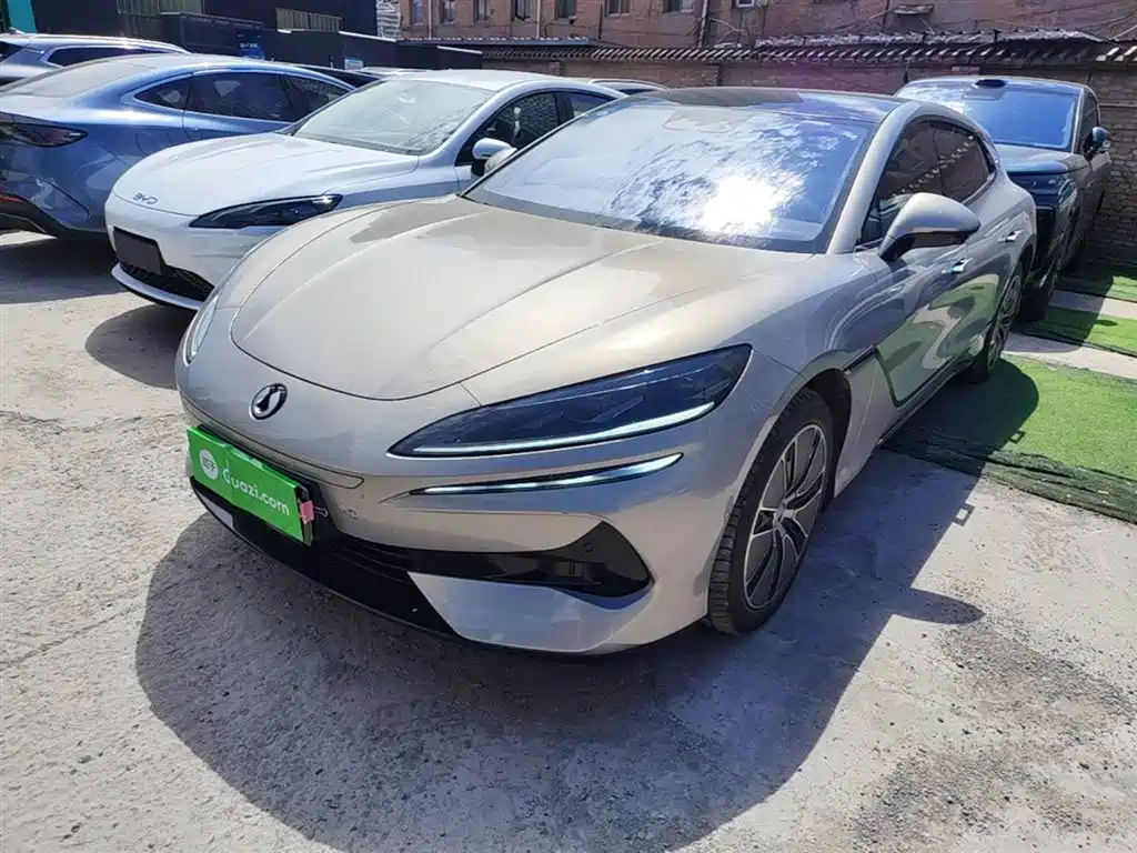 Denza Z9GT 2024 Model 1100 AWD Max Edition фото 2