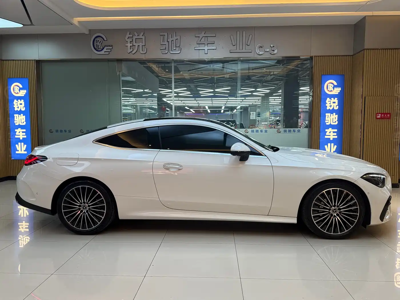 Mercedes-Benz CLE 2024 CLE 300 4MATIC Sport Coupe фото 4