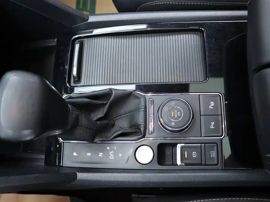 Фото 8 - Volkswagen Teramont