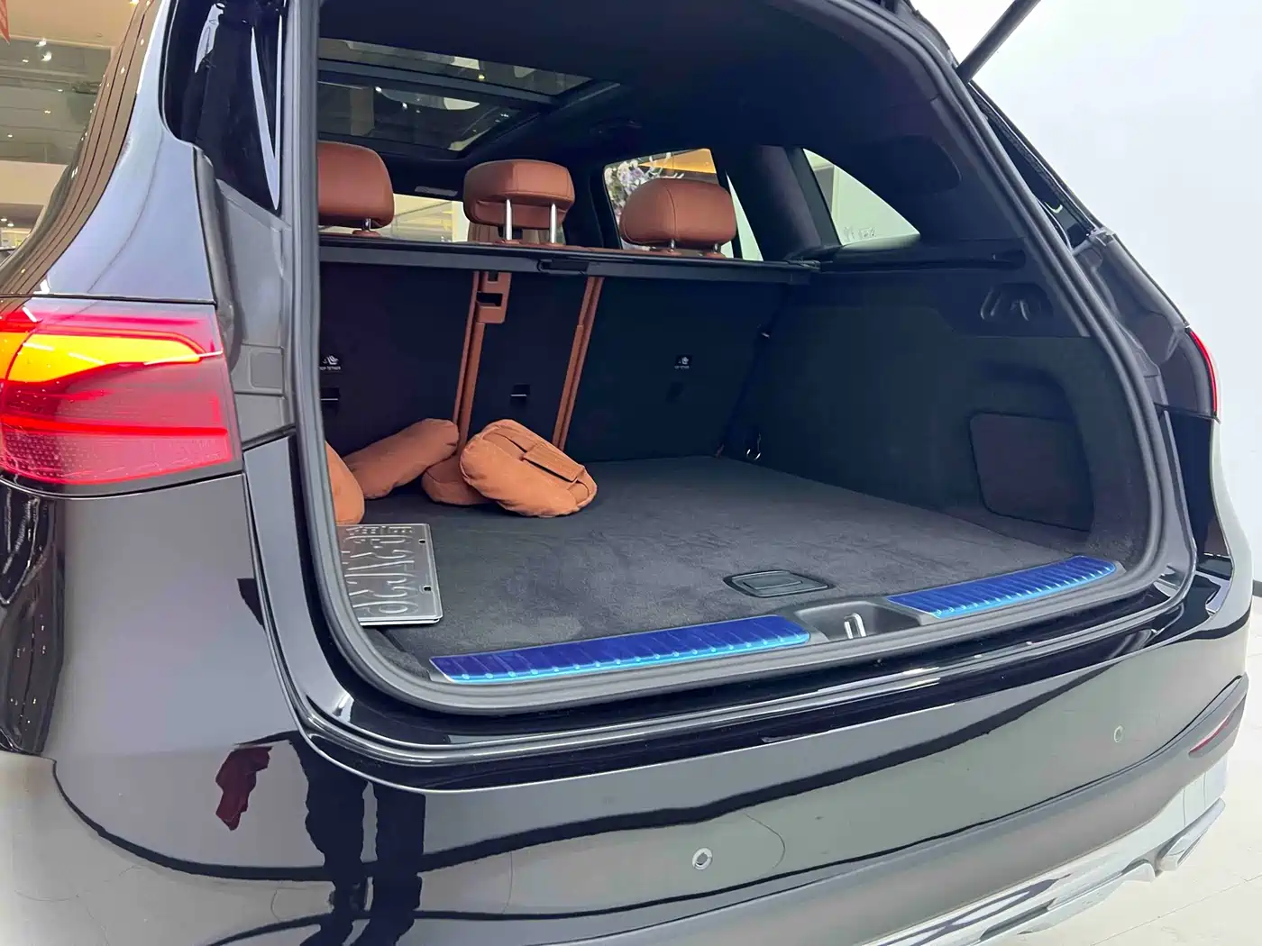 Mercedes-Benz GLC 2024 GLC 260 L 4MATIC Luxury 5-seater фото 16