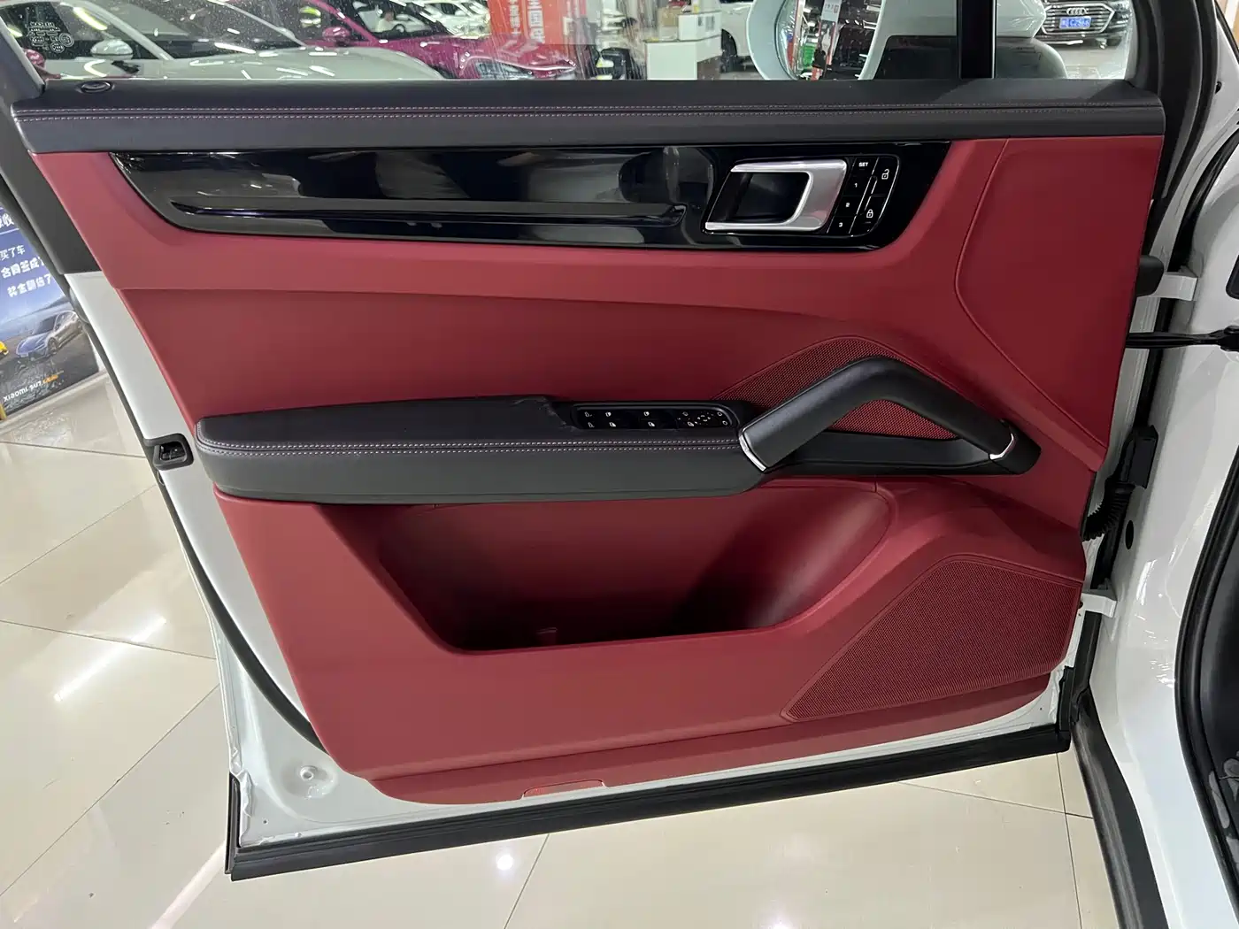 Porsche Cayenne 2019 Cayenne 3.0T фото 9
