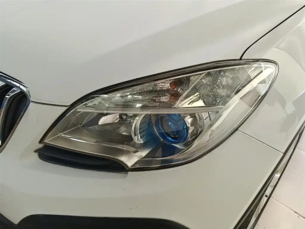 Buick Encore 2015 1.4T Automatic 2WD Urban Elite фото 24
