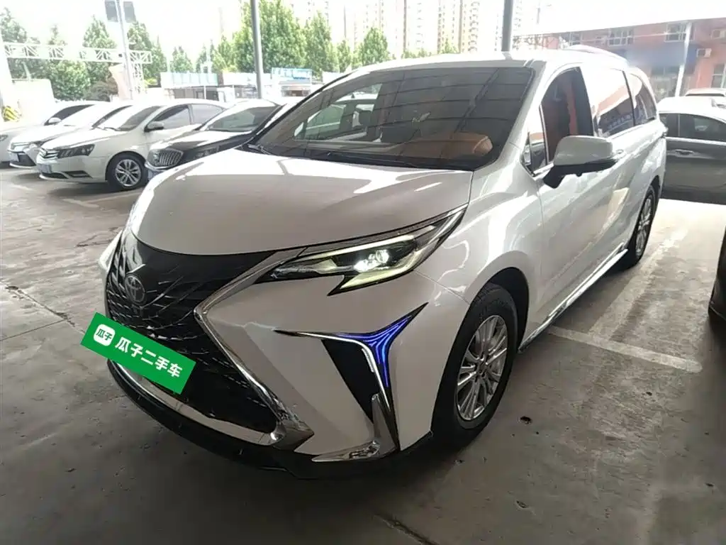 Toyota Sienna 2021 2.5L Hybrid Comfort Edition