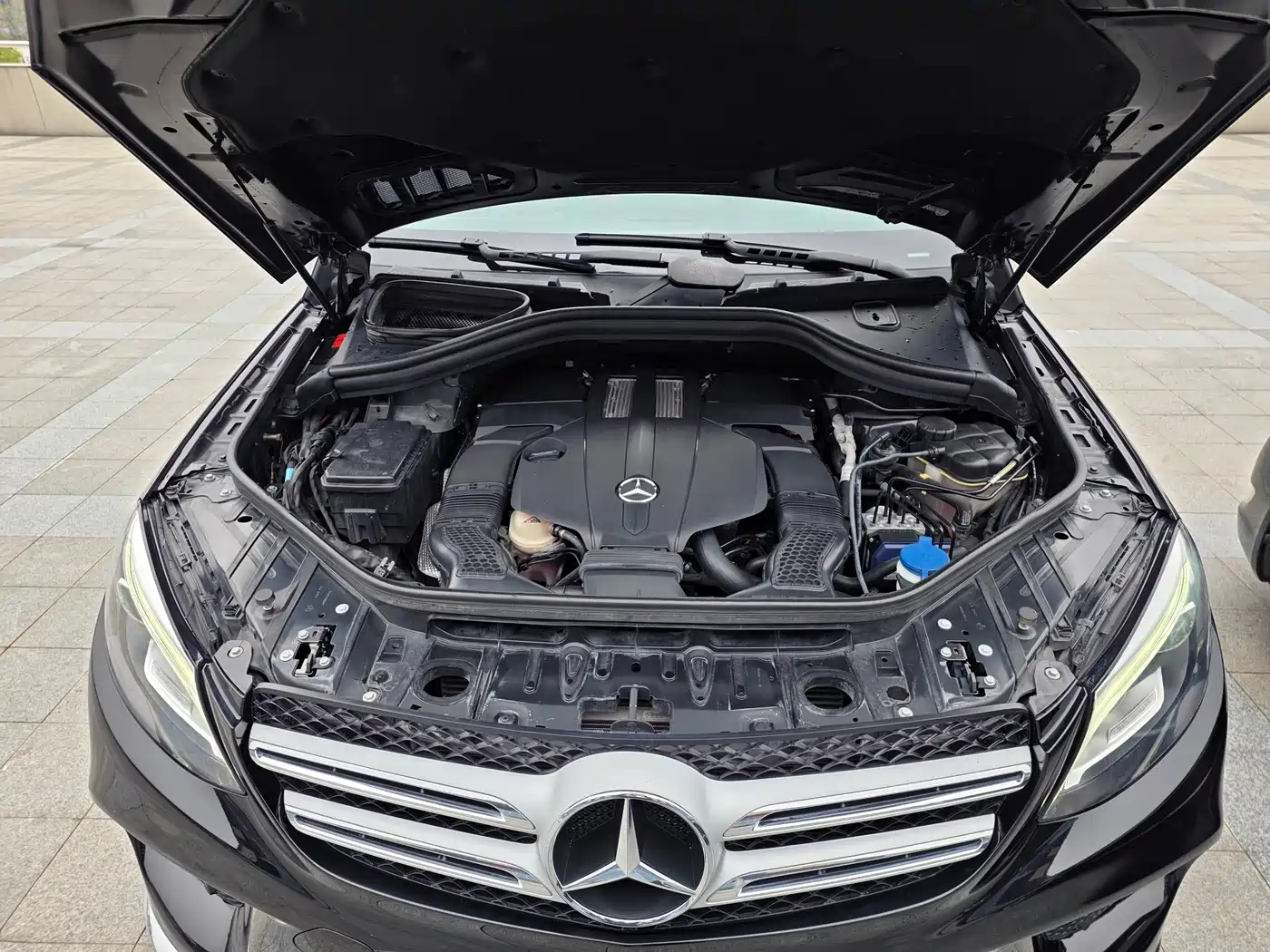 Mercedes-Benz GLE 2017 GLE 320 4MATIC Luxury фото 15
